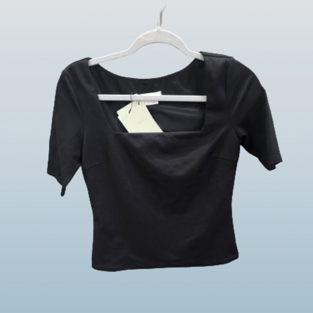 NWT LOVE BONITO SS BLACK TOP -SIZE US 6